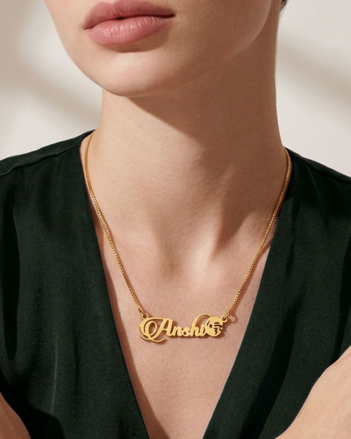 Romantic Kiss Name Pendant